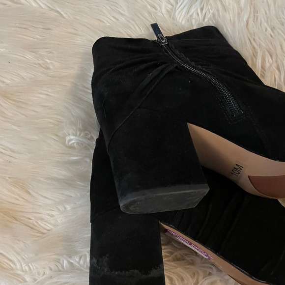 Franco Sarto Odelia Black Draped Suede Ankle Boots Booties Women's Size 10 - Picture 6 of 8